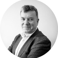 Mike Kealey