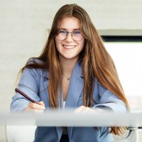 Karlijn Van De Gruiter