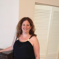 Suzanne Strell