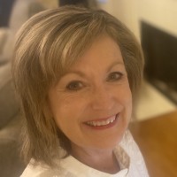 Suzanne Thibodeaux