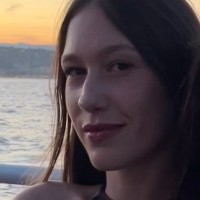 Eva C