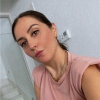 Esin Akar