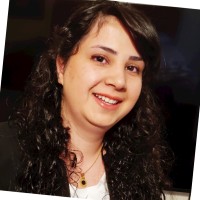 Narges Fayazian