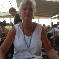 Anneke Van 'T Veer