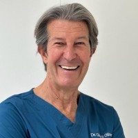 Dr. Carlos Gómez Oliver