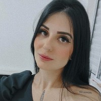 Aline Mello