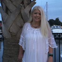 Kelly Foster
