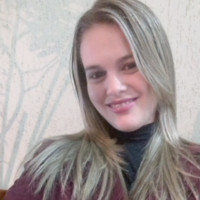 Caroline Larissa Mariano