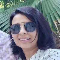 Nadia Abderrazak Khayati