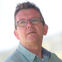 Feike R van der Leij