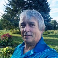 Peter MacNeil