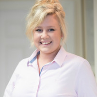 Francesca Leach