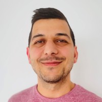 Deniz Giritli