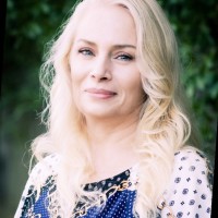 Jennifer Gossett