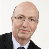 Malcolm Lowes