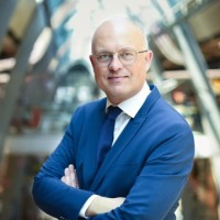 Dr. Matthias Thomes