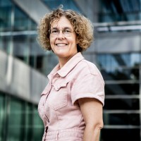 Eveline Lefever