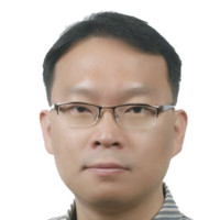 김경만