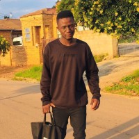 Sbusiso August