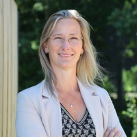 Karlijn Giezenaar