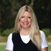 Suzanne Lyons