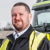 Karl Davies