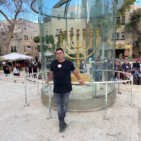 Avi Taub