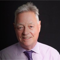Alan Mills