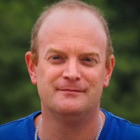 Dennis Bom