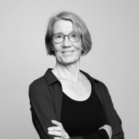Annette Larsen
