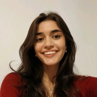 Júlia Oliveira