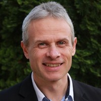 András Hinsenkamp