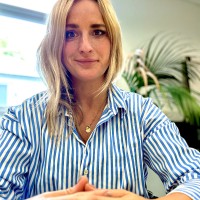 Janine Barter (Parry) Mcips
