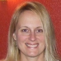 Suzanne Fauser