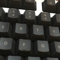 t r