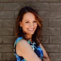 Lara Burton