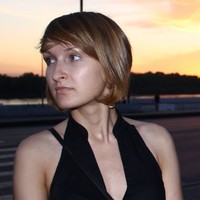 Yana Troshkova