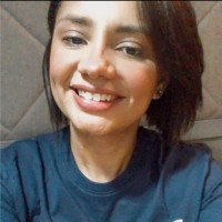 Monique Costa de Souza