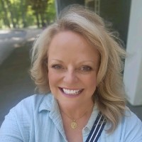 Suzanne (Suzi) Richards