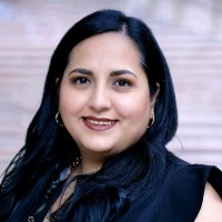 Leslie Salazar, Aap