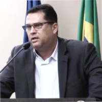 Carlos Zaratin