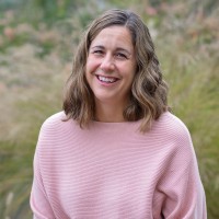 Kim Seely, Cebs