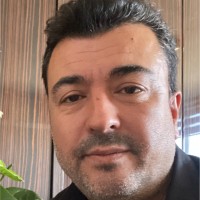 Şenol Di̇nleyen