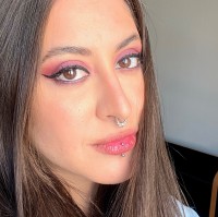 Lara Lages de Quadros