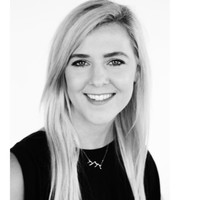 Courtney Sanak, Cta