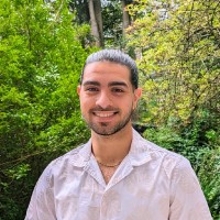 Emre Veçhi̇
