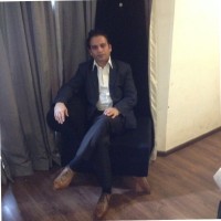 Gyanek Khare