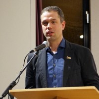 Peter François