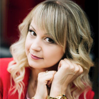 Яна Попова