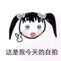 梁露月